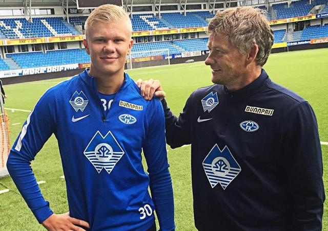 提前进入比赛模式？东契奇赛前热身坐在替补席命中超远三分！