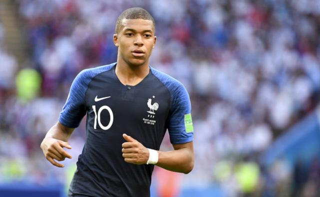 18强赛开战！国足客场或大败 数据看至少输3球