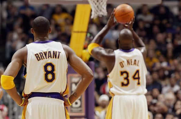 NBA：勇士主场击败小牛 库里三分火力全开