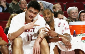 雷速体育12月7日讯 NBA常规赛继续进行，老鹰客场131-116战胜奇才。
