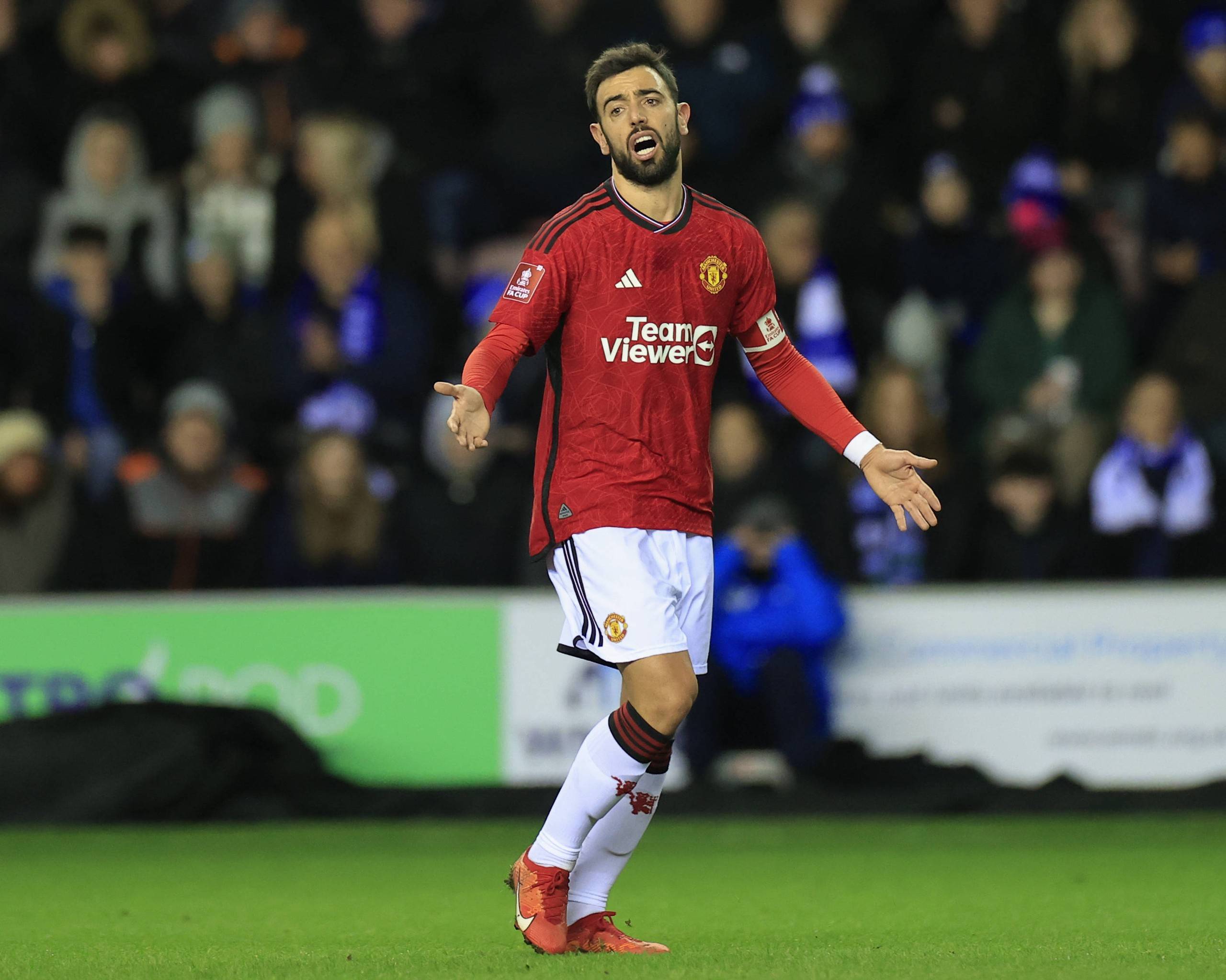 勇士半场仅得34分创赛季新低，波杰&霍福德合计12中1